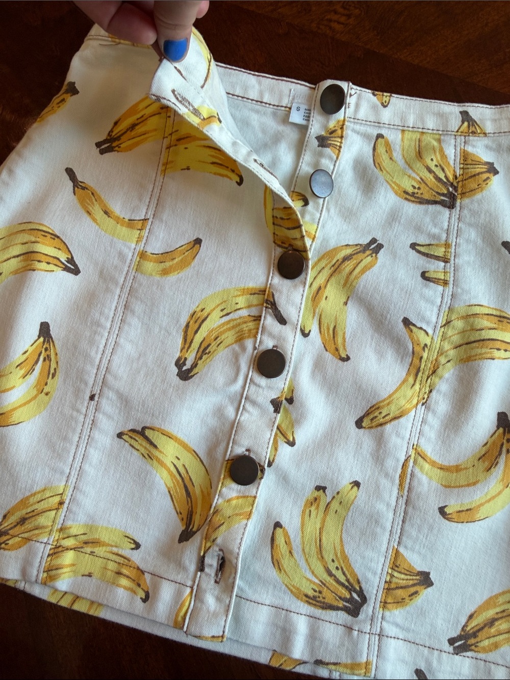 Cooperative White Mini Skirt with Yellow Banana Print - Picture 8 of 9